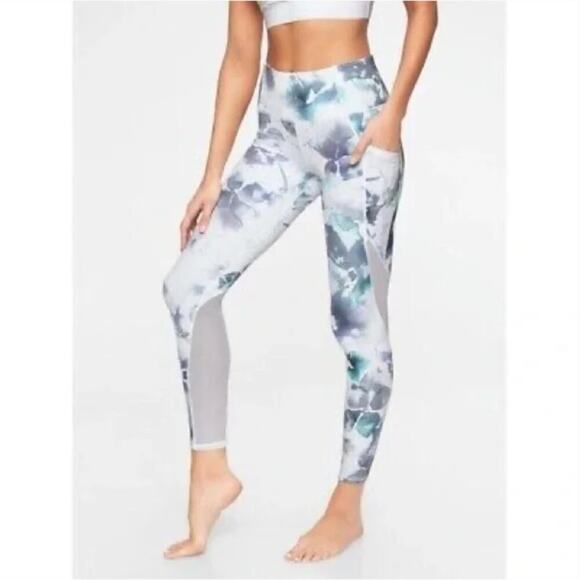 Athleta Pants - Athleta Watercolor Floral 7/8 Side Pocket Leggings